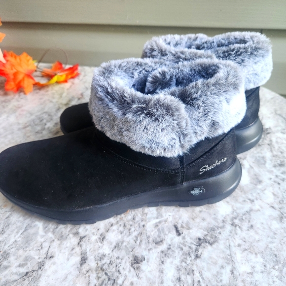 Skechers Shoes - Sketchers Suede/Faux booties
